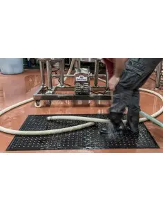 Self-Draining Nitrile Rubber Mat, 8mm thick -  2