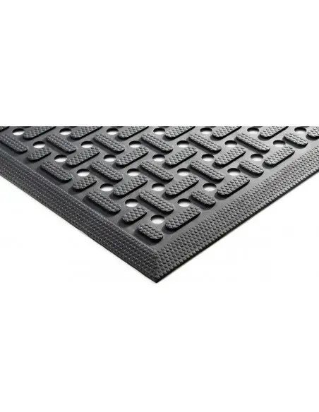 Self-Draining Nitrile Rubber Mat, 8mm thick - 